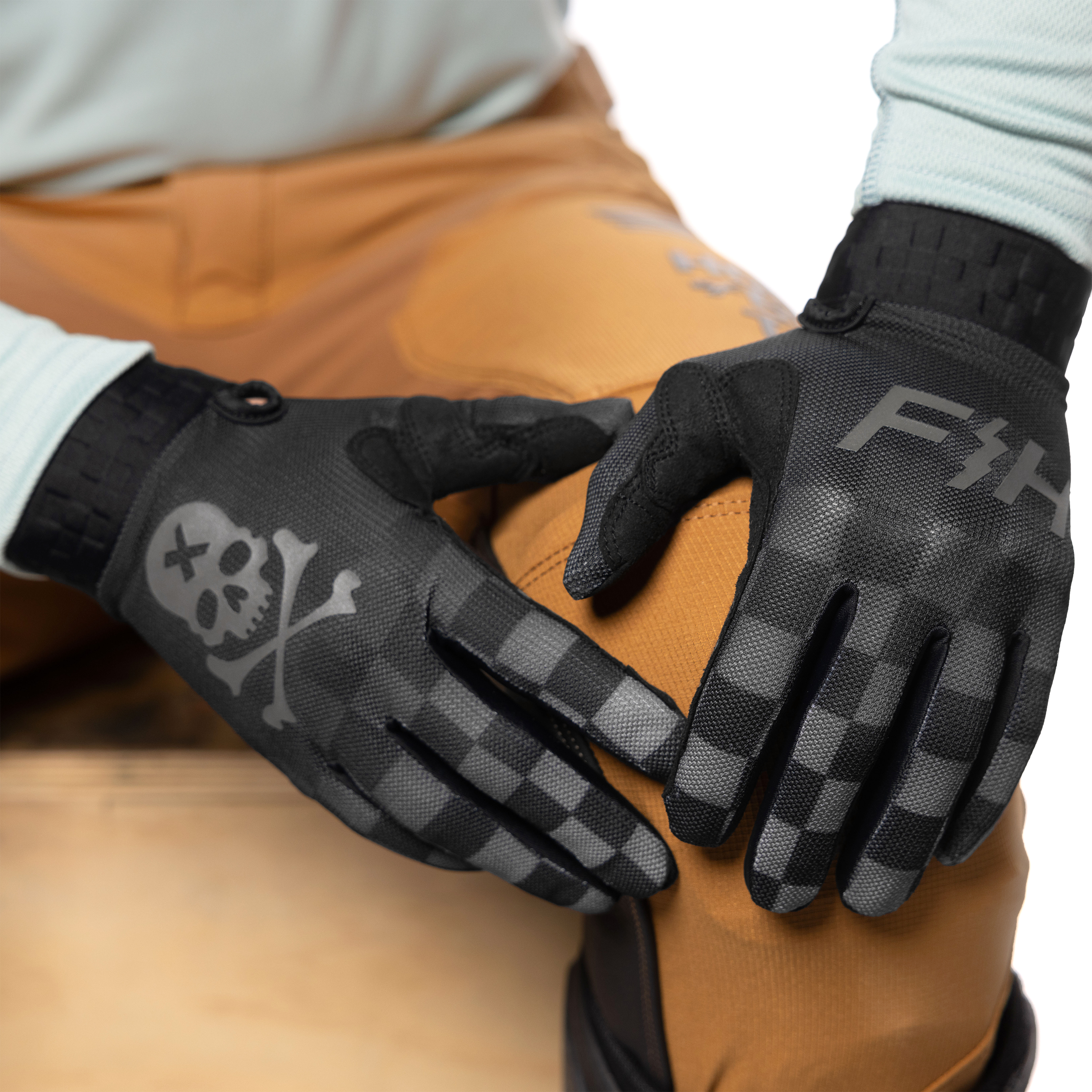 Vapor Reaper Glove - Black_Detail3